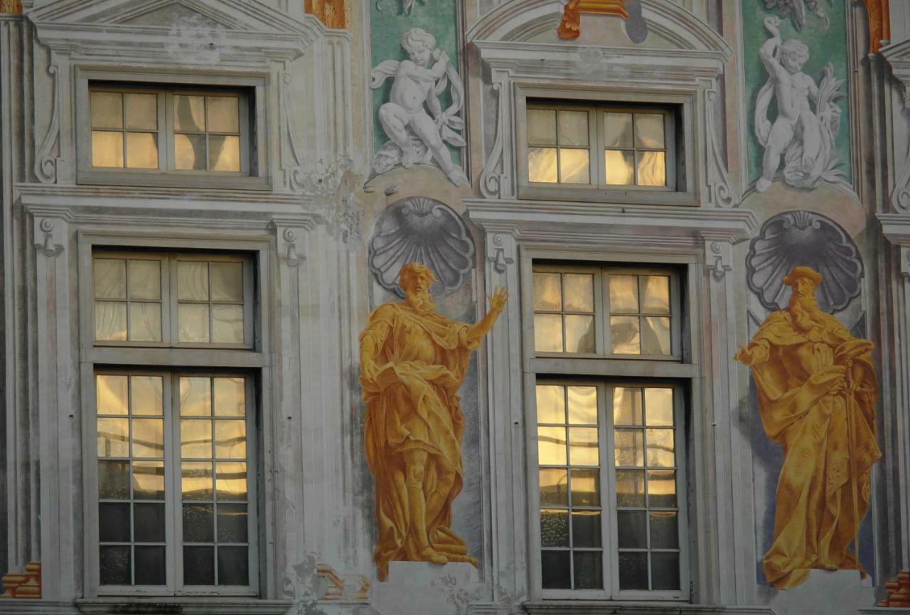 Dietro Il Teatro Modena Генуя Екстер'єр фото
